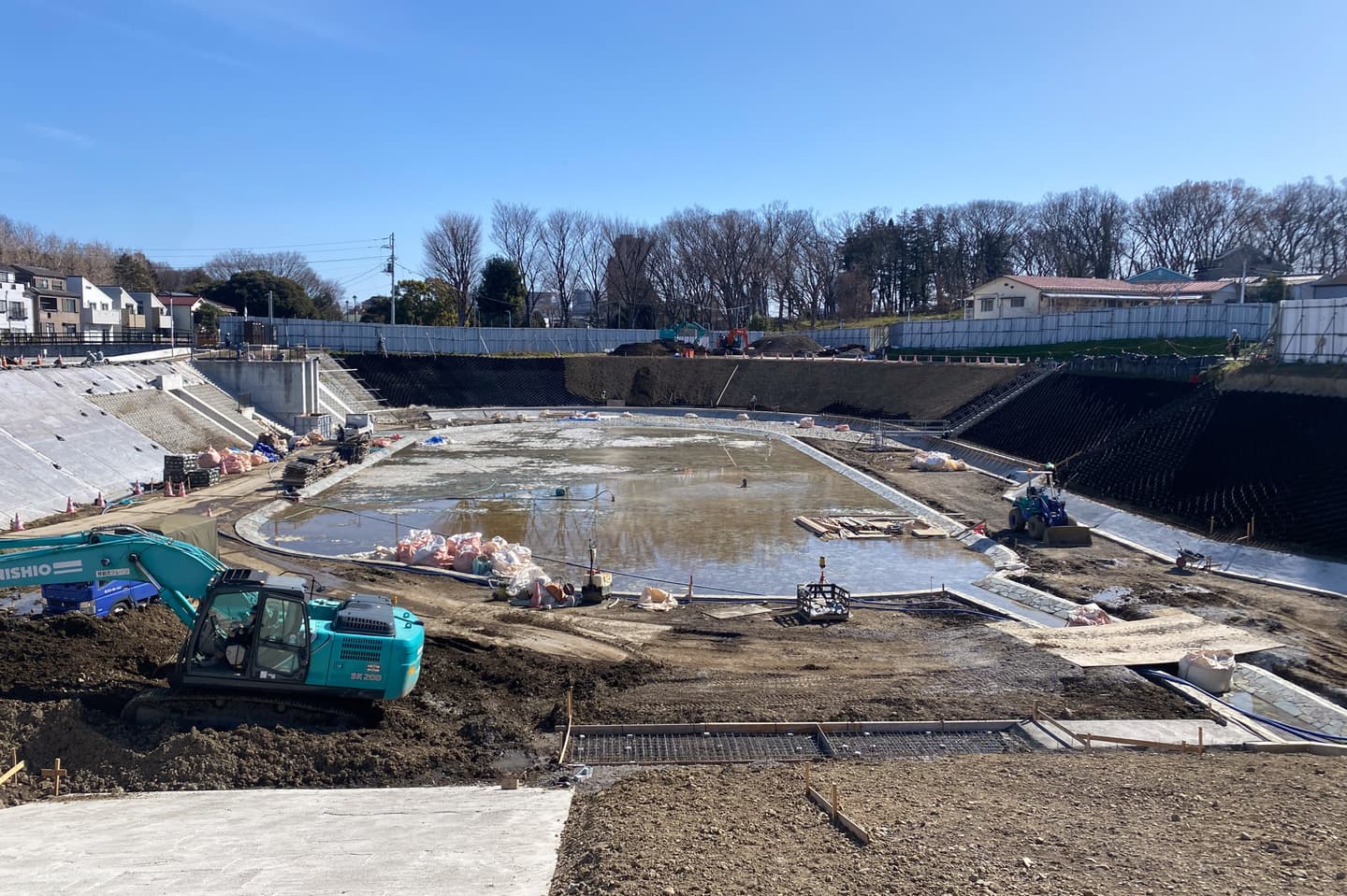 和田堀公園_緑石板_湘南ロックガーデン