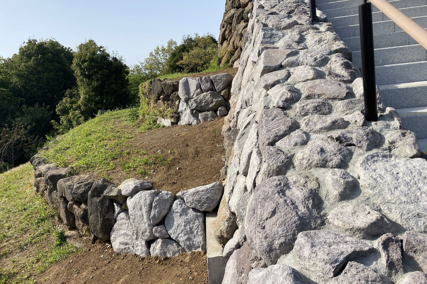 四季の森公園_新小松石_湘南ロックガーデン