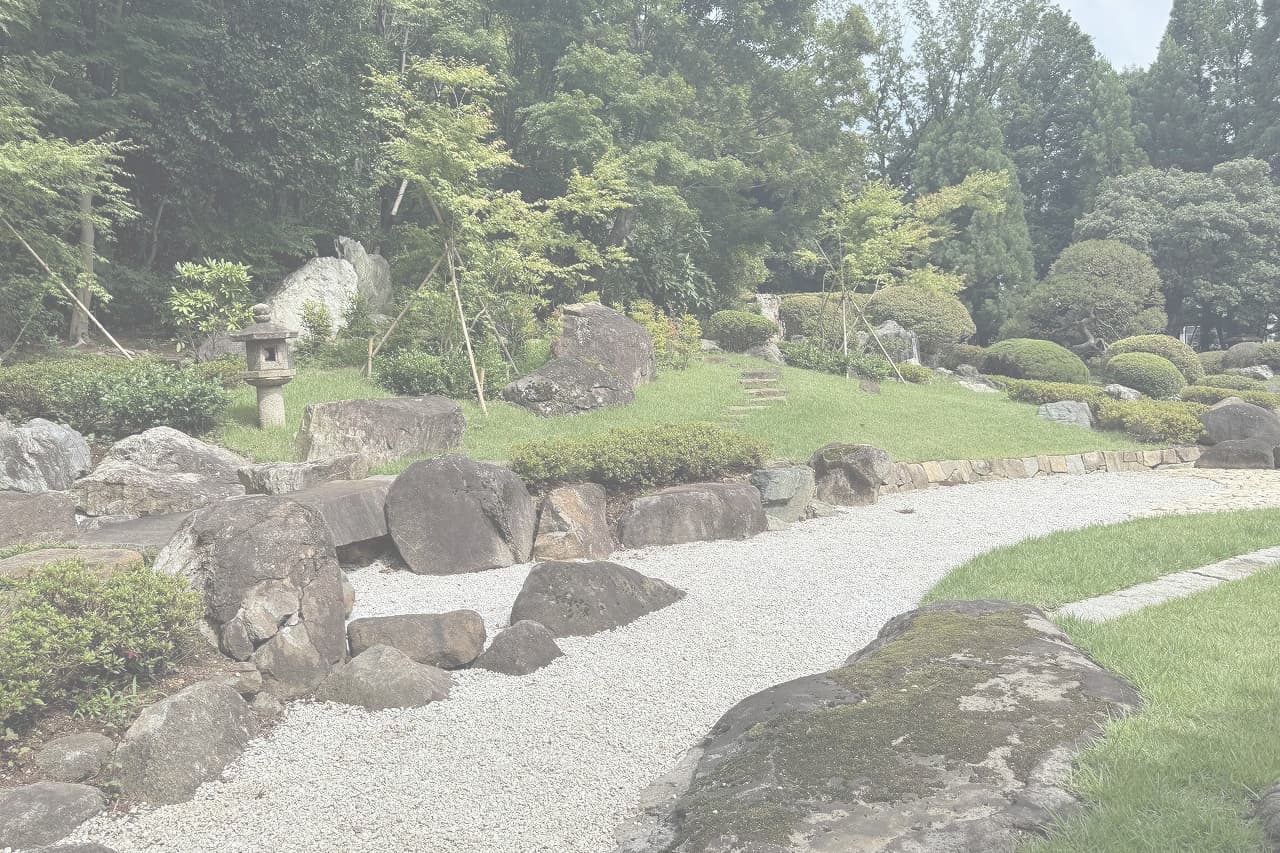 香山緑地_相木石_湘南ロックガーデン