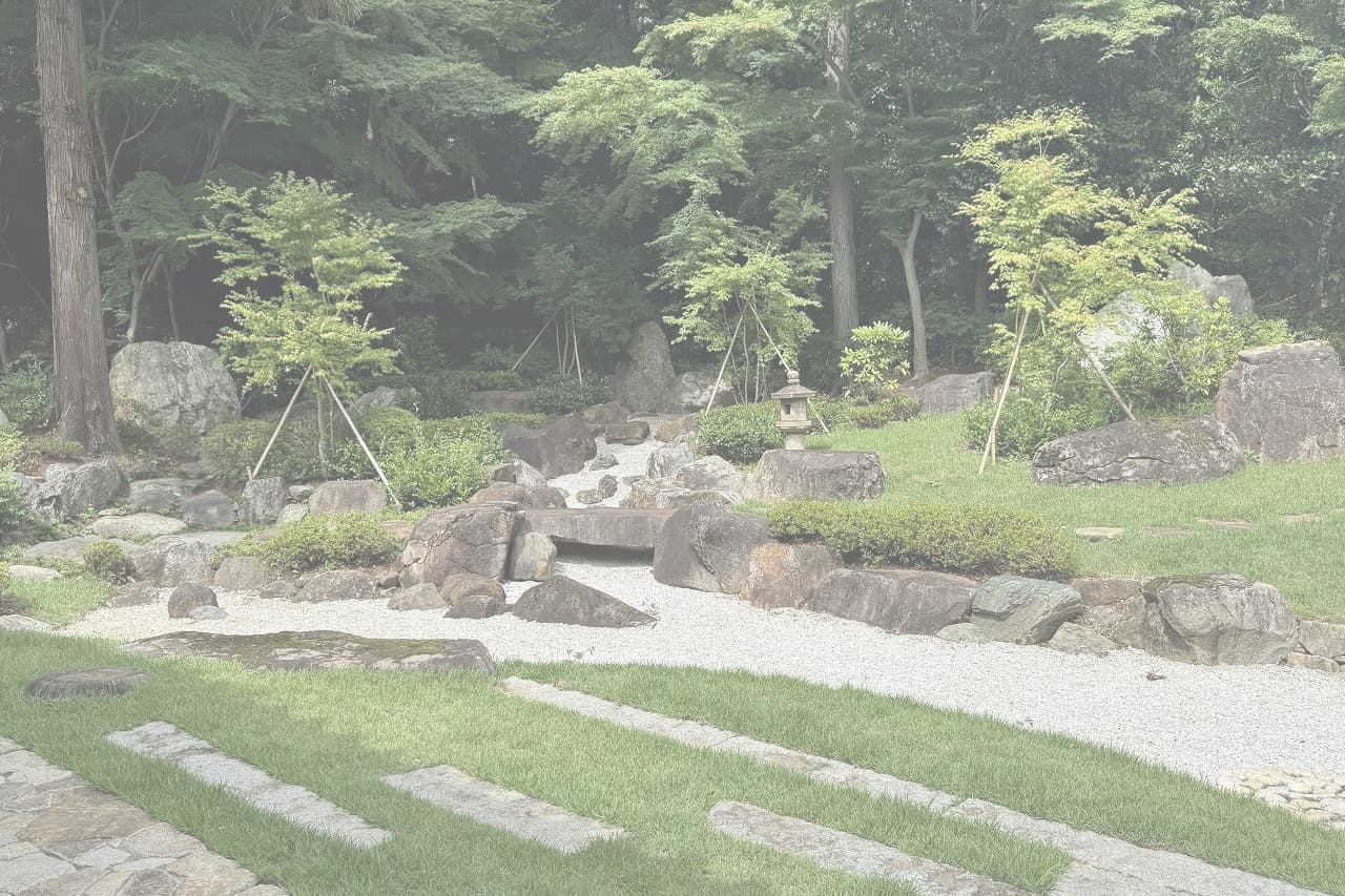 香山緑地_相木石_湘南ロックガーデン