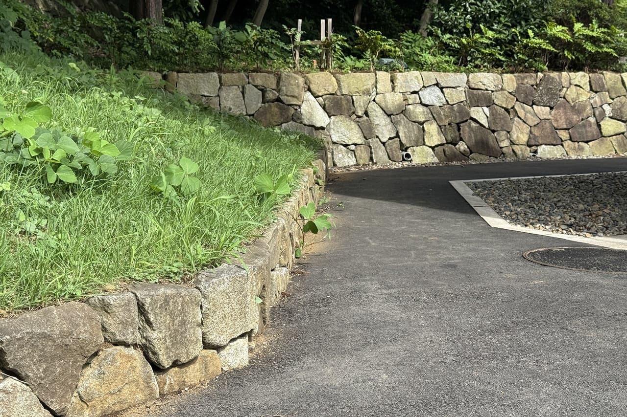 香山緑地_相木石_湘南ロックガーデンスロック