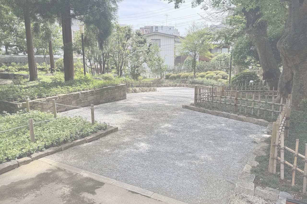 香山緑地_相木石_湘南ロックガーデン