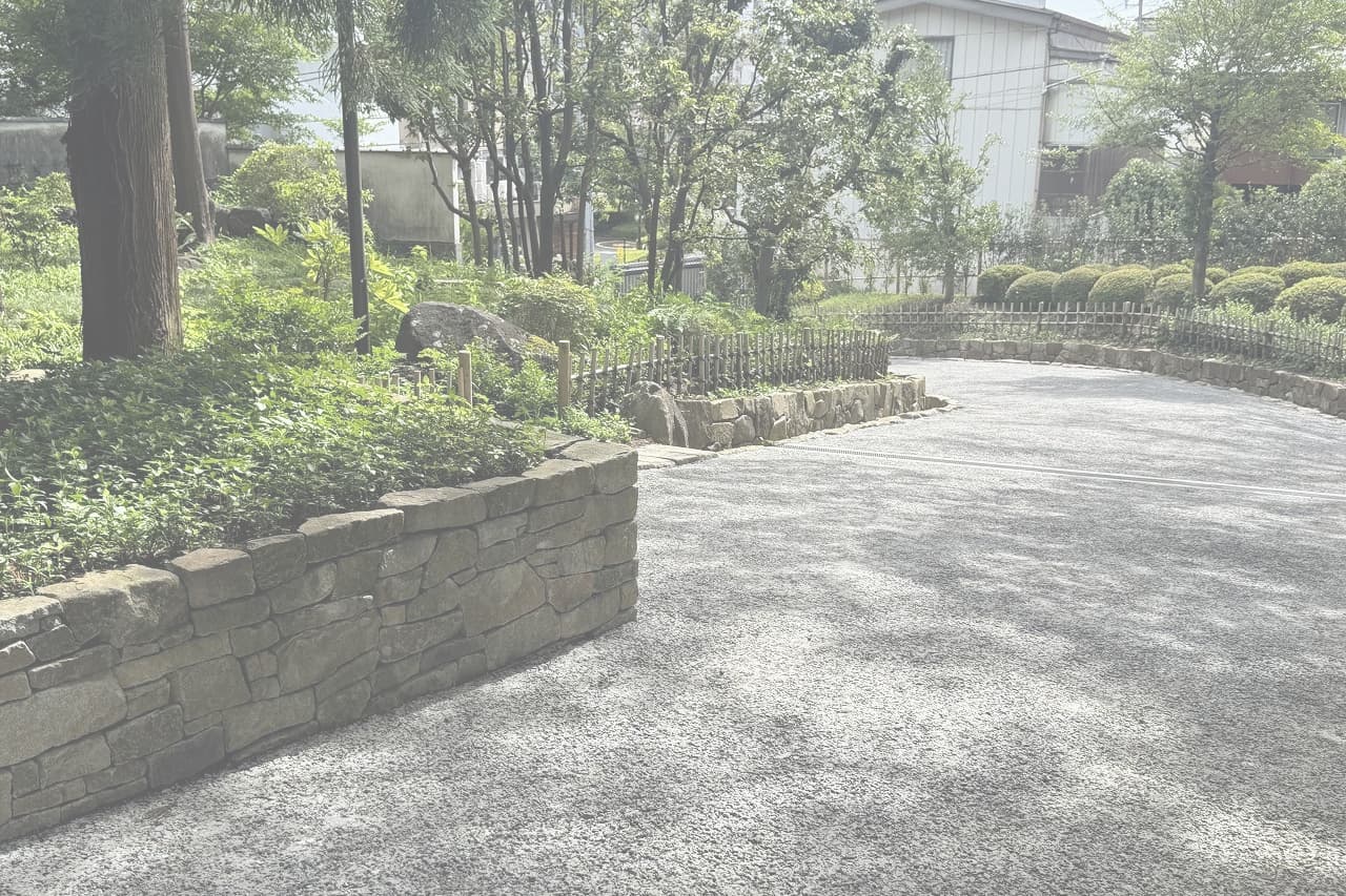 香山緑地_相木石_湘南ロックガーデン