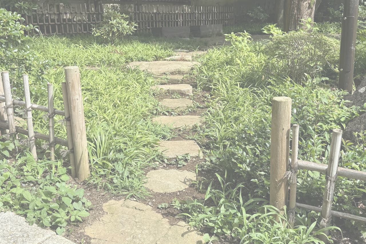 香山緑地_相木石_湘南ロックガーデン