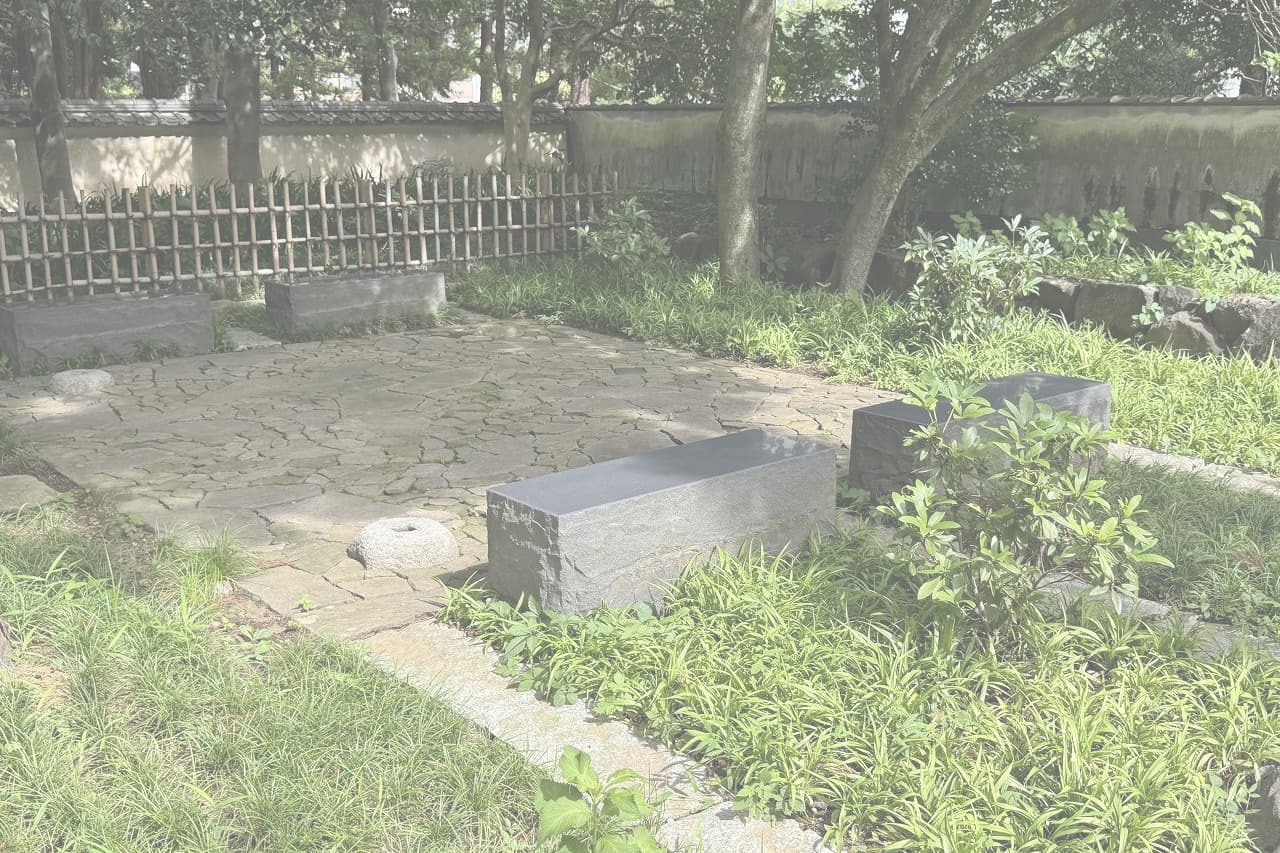 香山緑地_相木石_湘南ロックガーデン