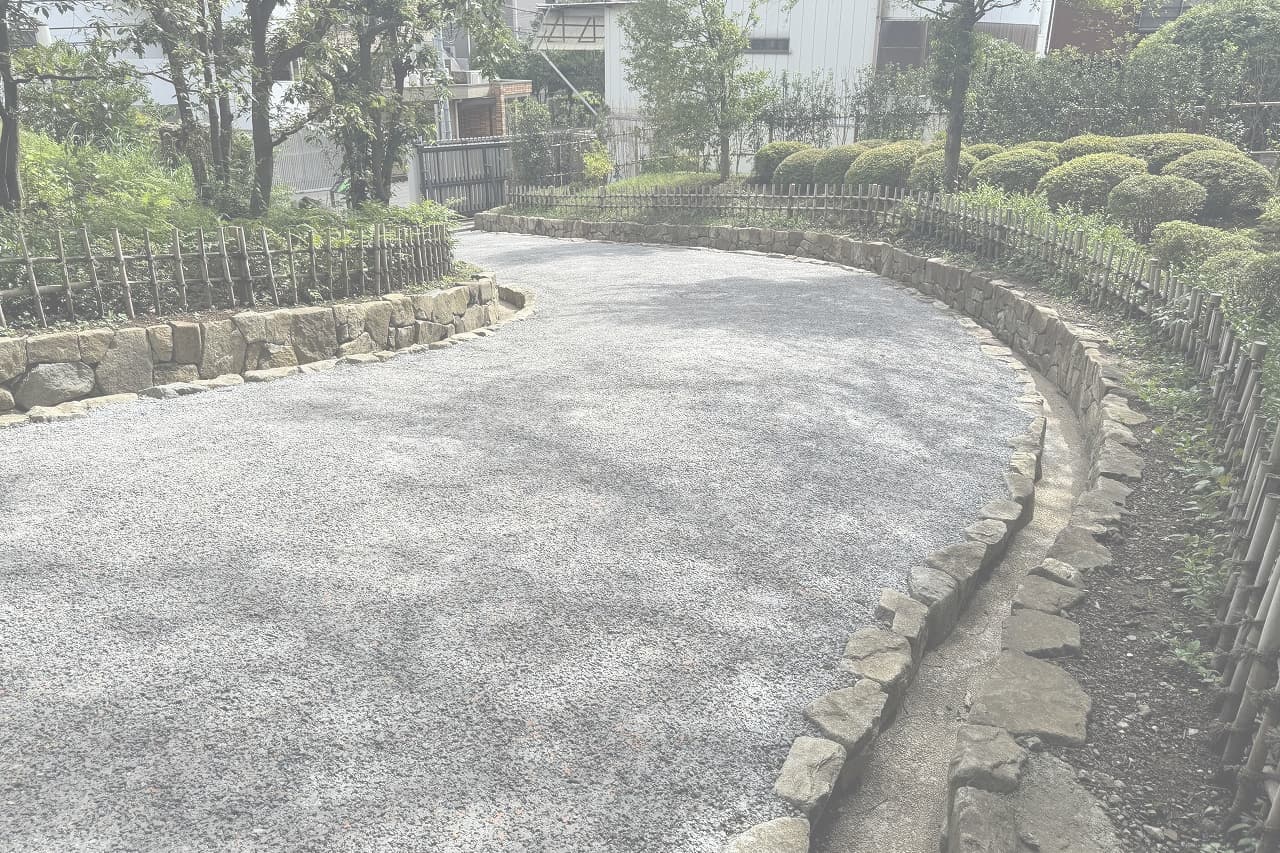 香山緑地_相木石_湘南ロックガーデン