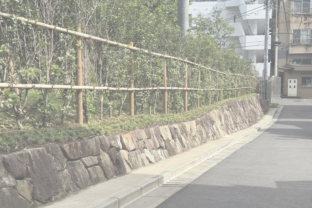 香山緑地_相木石_湘南ロックガーデン