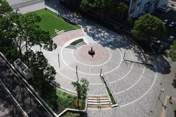 大通り公園_湘南ロックガーデン