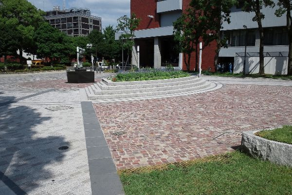 大通り公園_湘南ロックガーデン