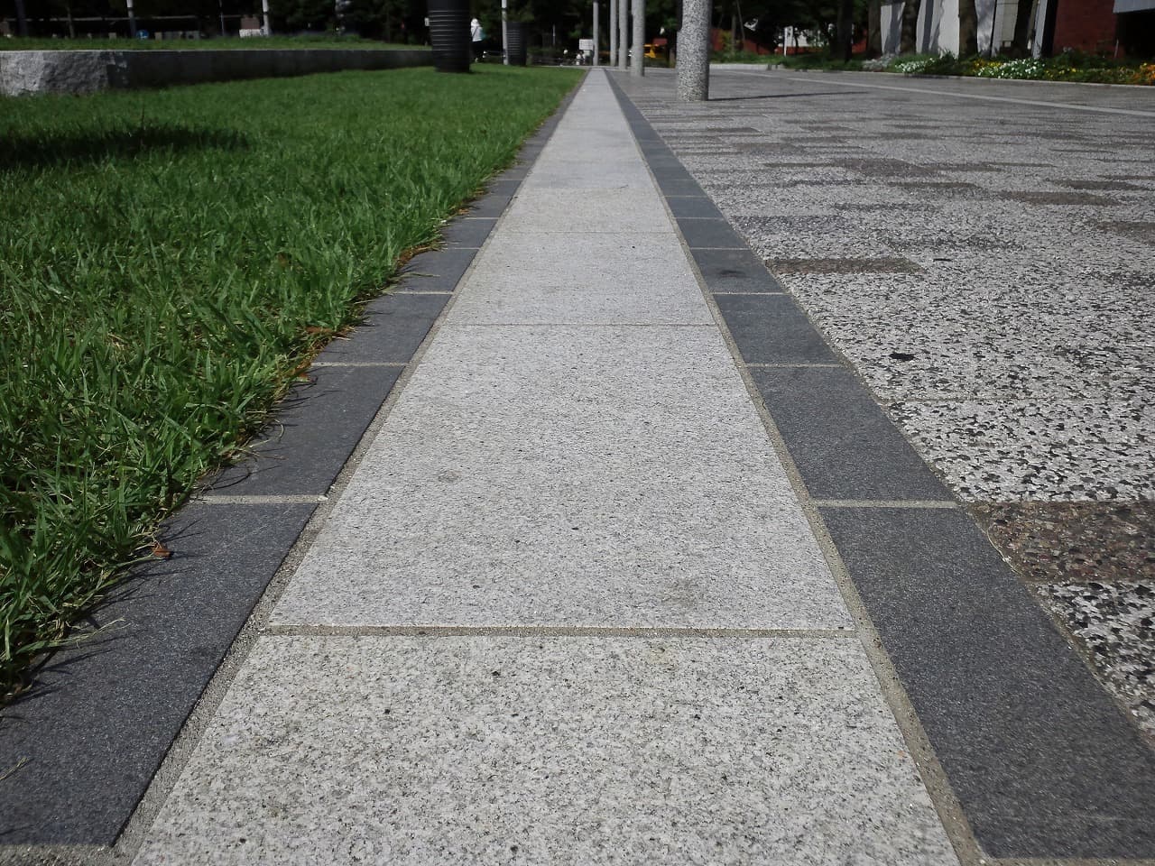 大通り公園_湘南ロックガーデン