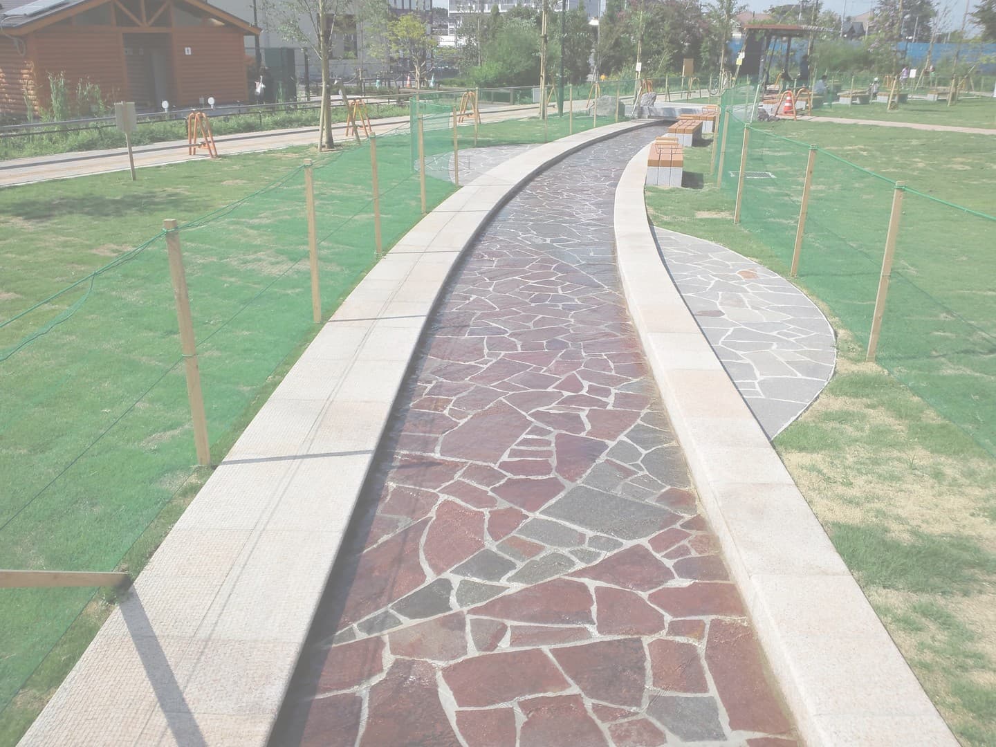 野火止用水公園_湘南ロックガーデン