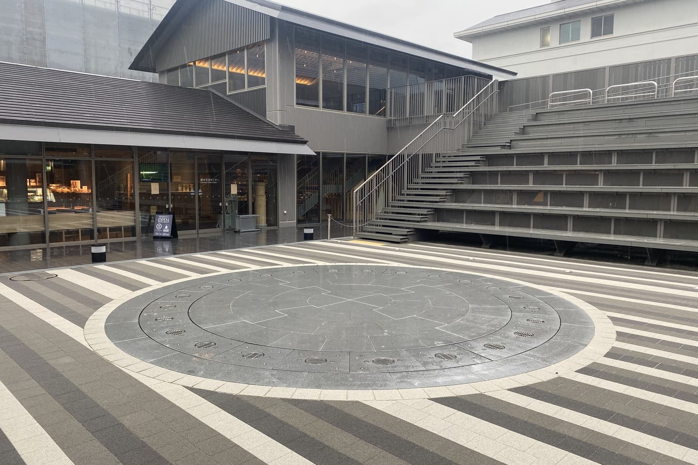 香山緑地_湘南ロックガーデン