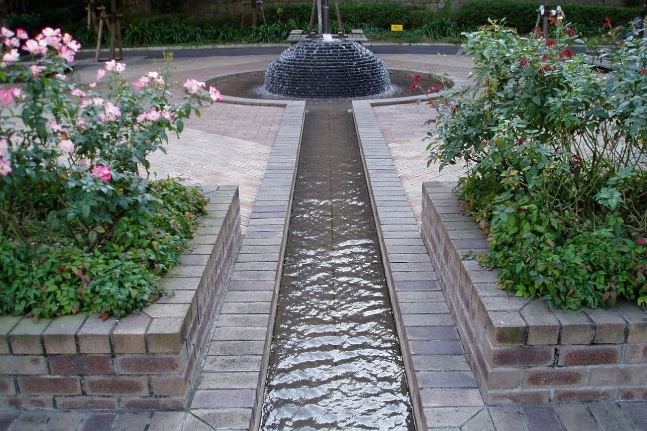 赤坂中央公園噴水_湘南ロックガーデン