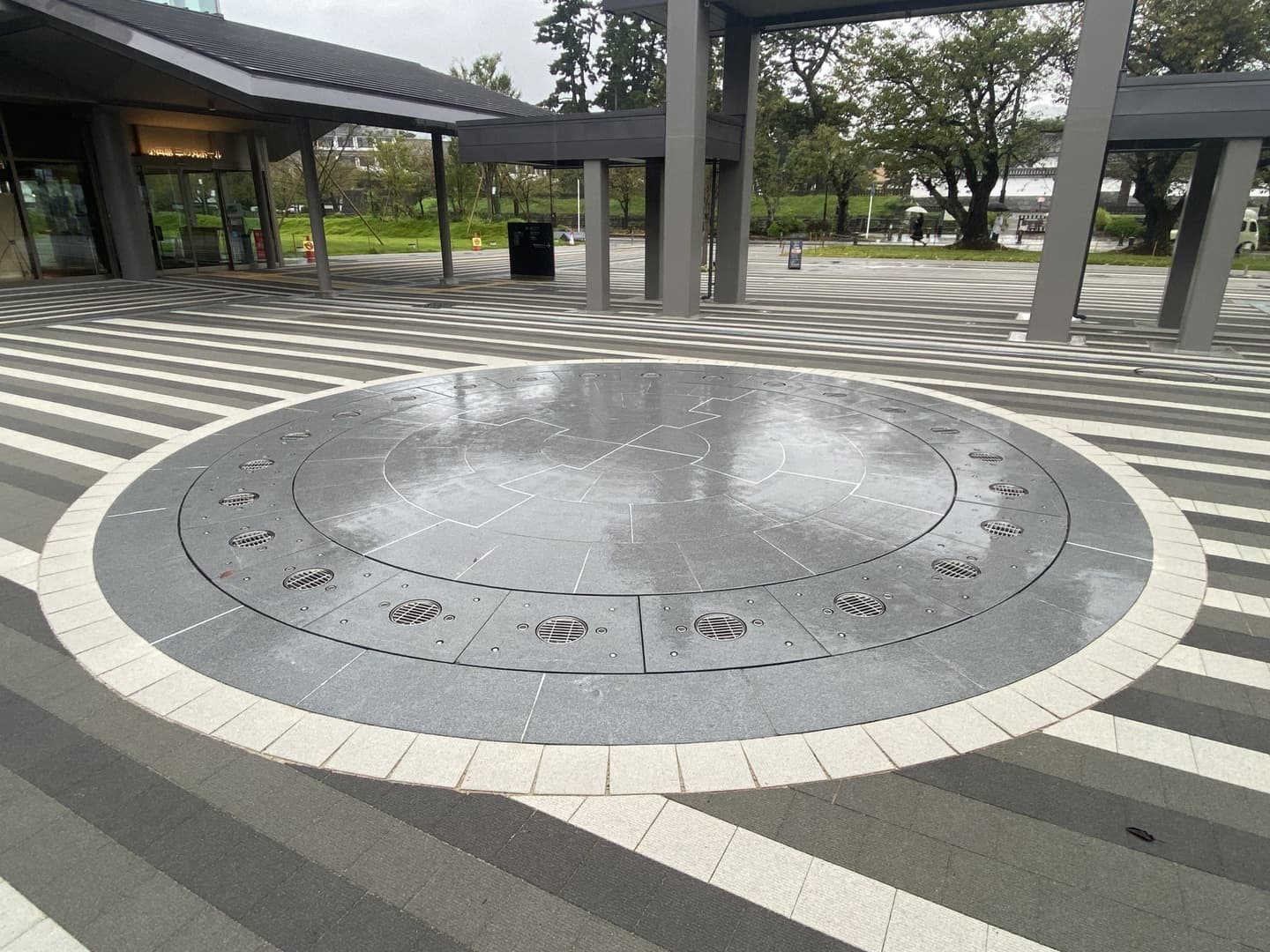 小田原観光交流センター_湘南ロックガーデン