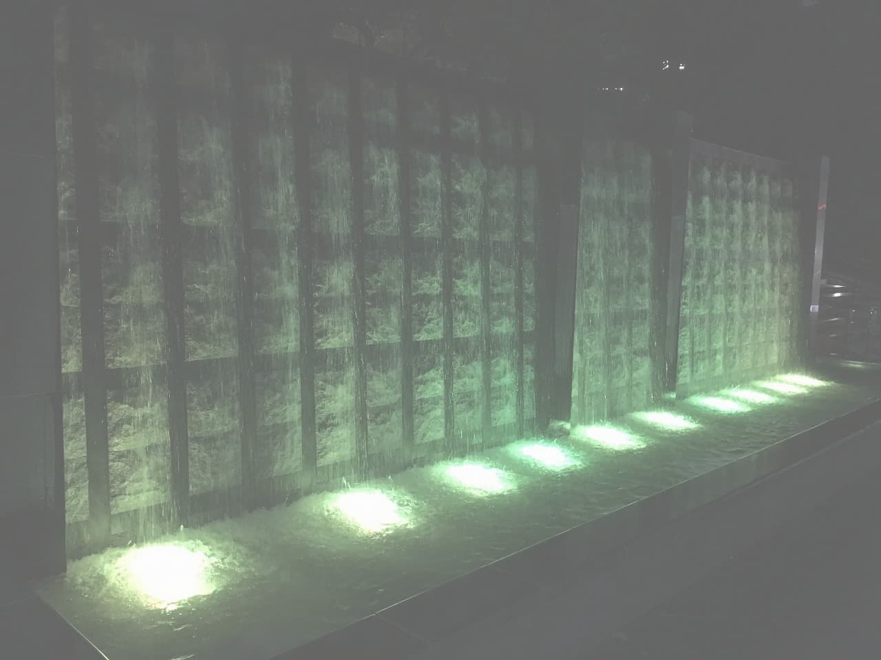 上野黒門_湘南ロックガーデン