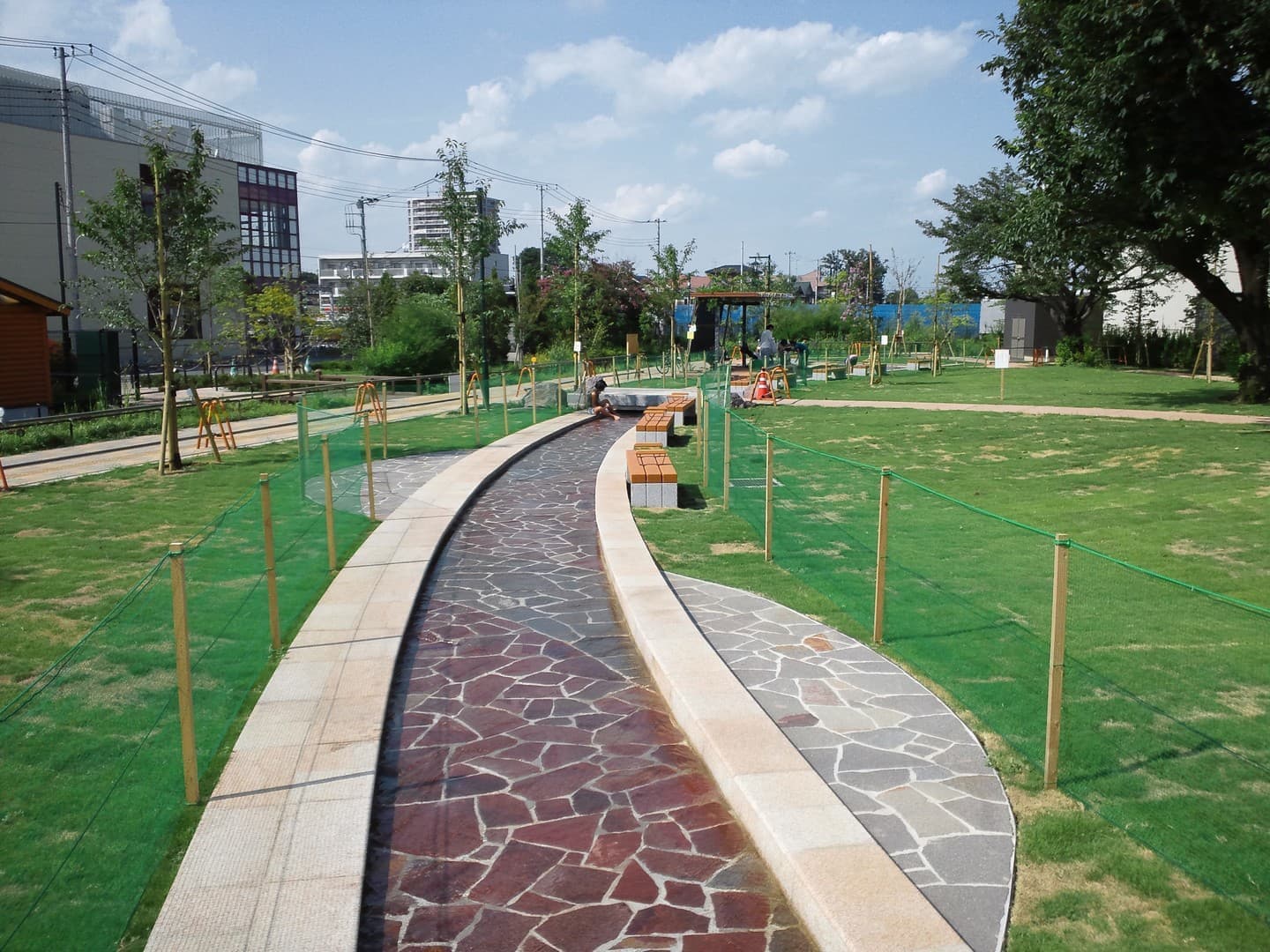 野火止用水公園_湘南ロックガーデン