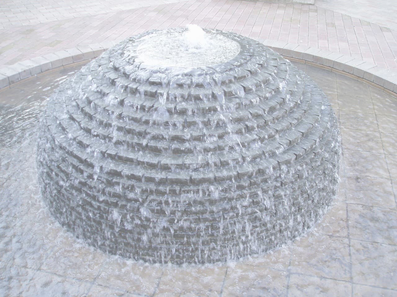 赤坂中央公園噴水_湘南ロックガーデン