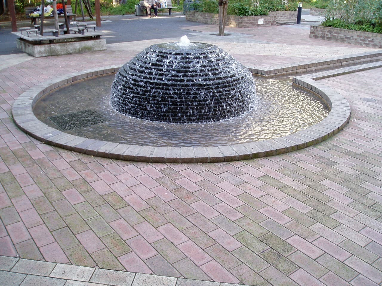 赤坂中央公園噴水_湘南ロックガーデン