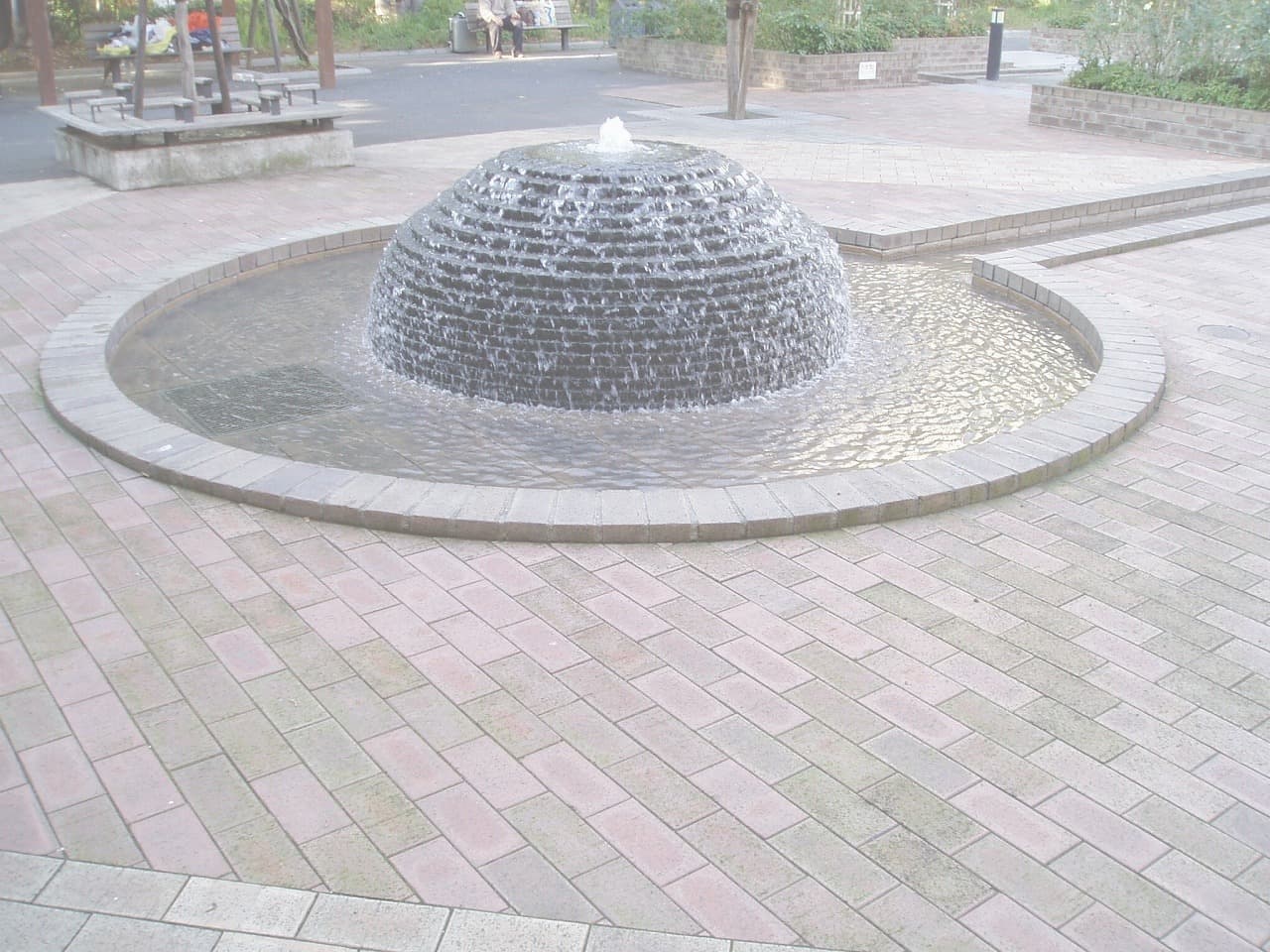 赤坂中央公園噴水_湘南ロックガーデン