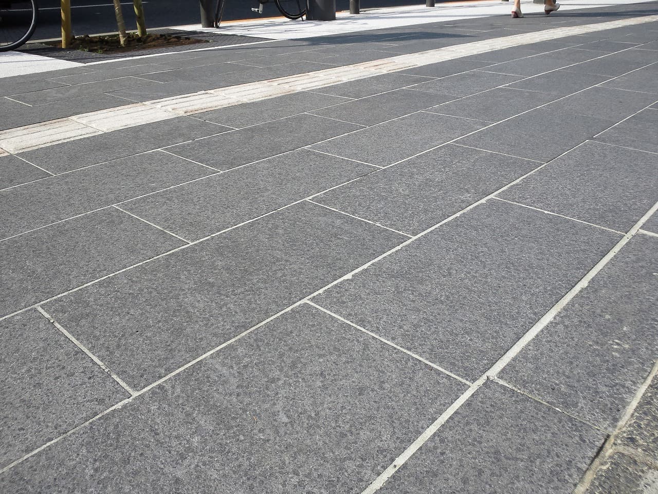 六本木通り(23-その2)_湘南ロックガーデン