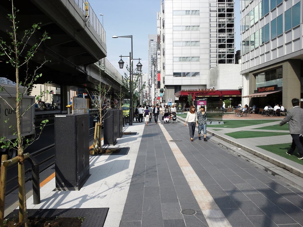 六本木通り(23-その2)_湘南ロックガーデン