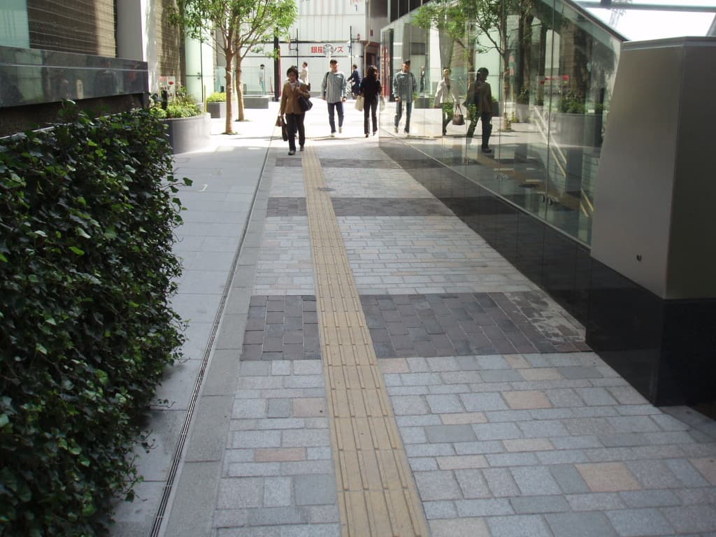 有楽町駅前再開発_湘南ロックガーデン