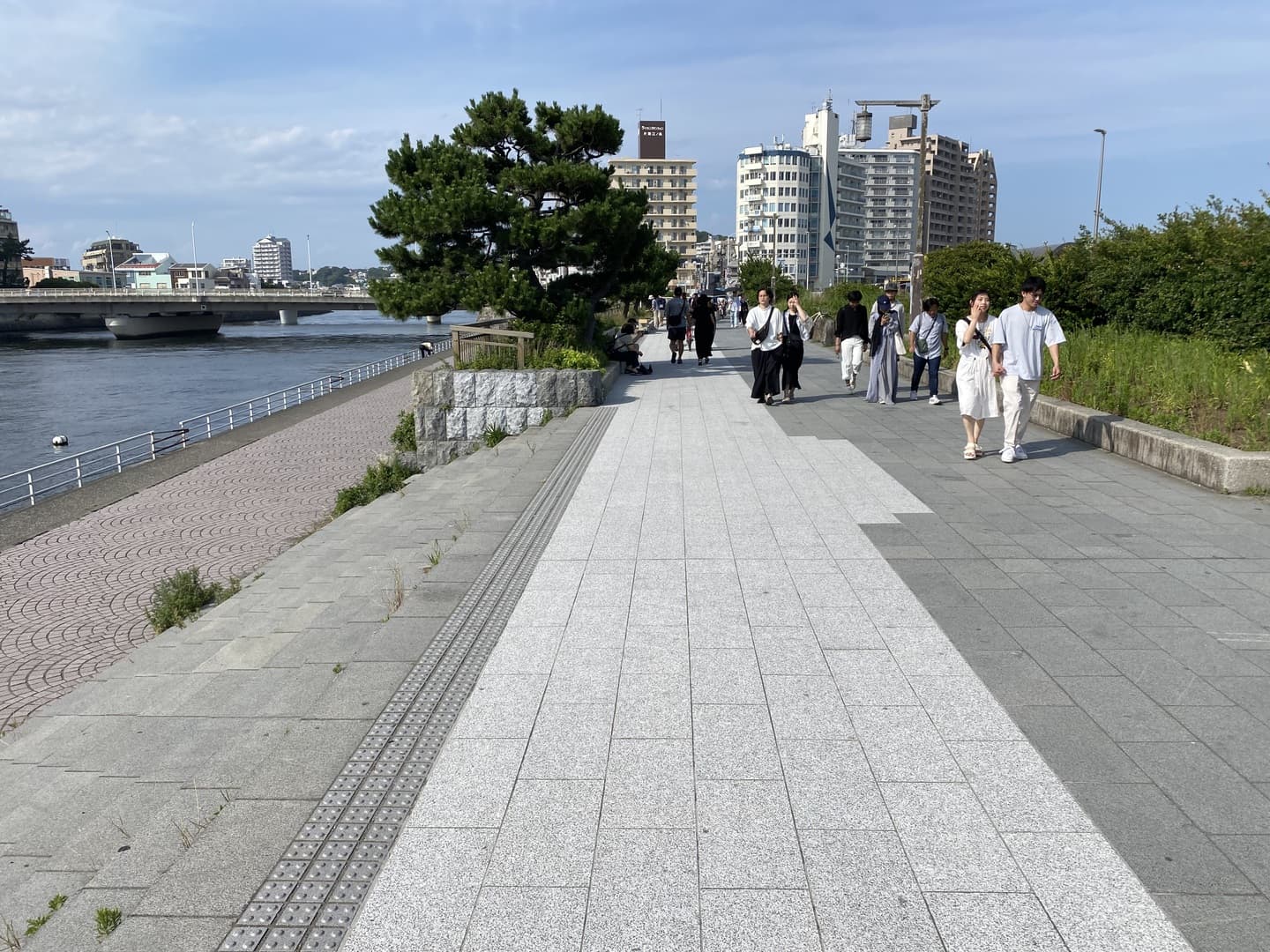 江ノ島弁天橋周辺歩道復旧_湘南ロックガーデン