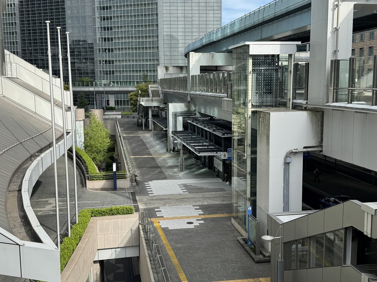 停留施設上屋建築_湘南ロックガーデン