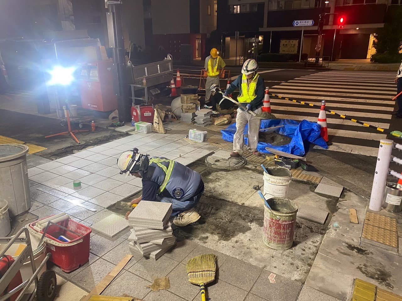 蔵前橋通り歩道復旧_湘南ロックガーデン