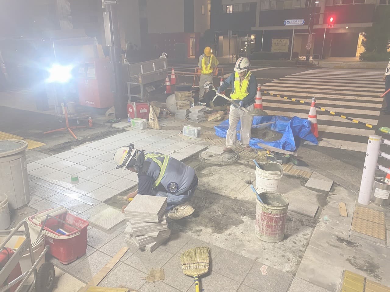 蔵前橋通り歩道復旧_湘南ロックガーデン