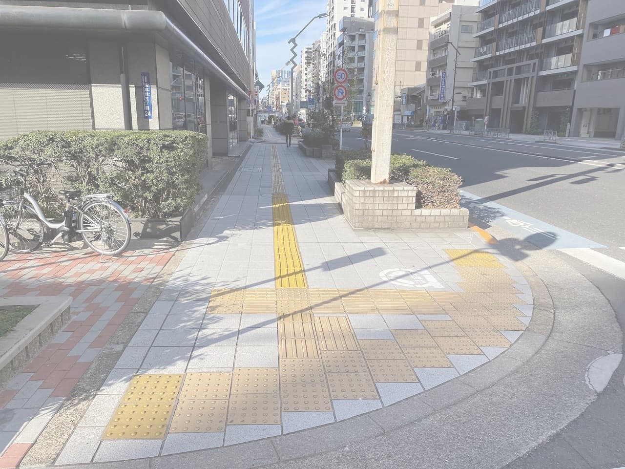 蔵前橋通り歩道復旧_湘南ロックガーデン