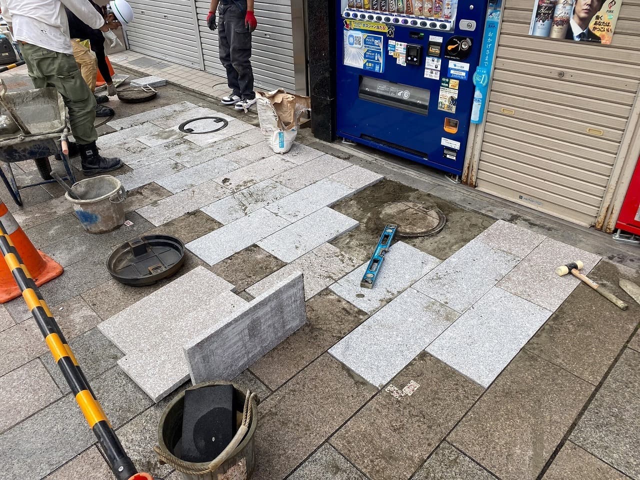 靖国通り(R6)復旧_湘南ロックガーデン