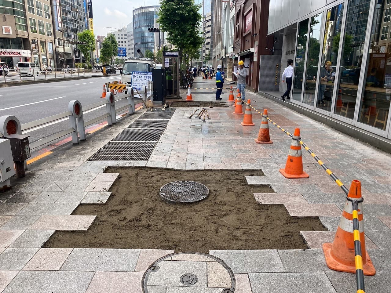 靖国通り(R6)復旧_湘南ロックガーデン