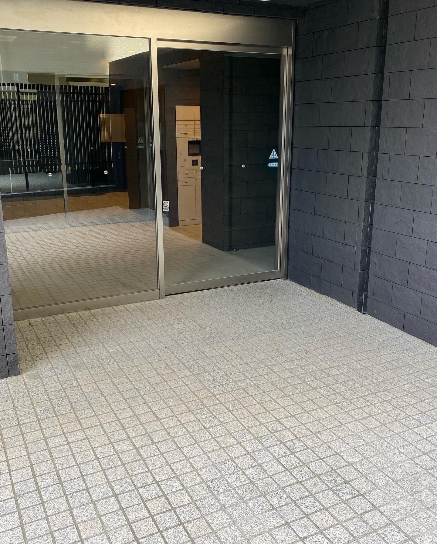 共同住宅外構_湘南ロックガーデン