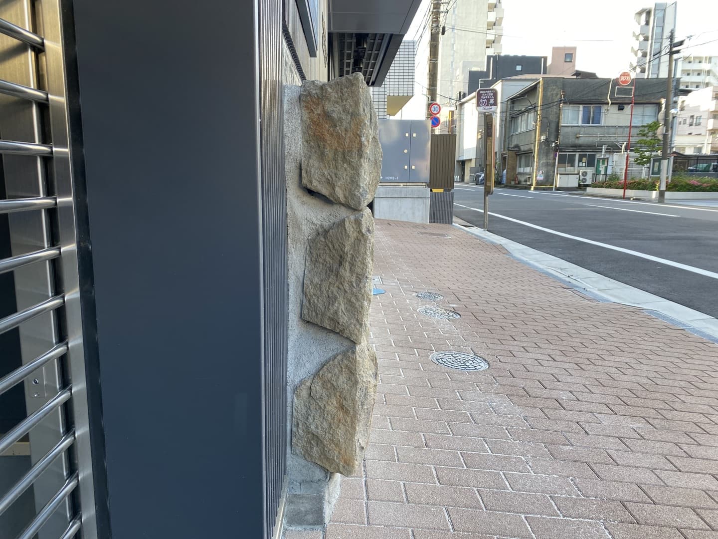 小松石雑割板_湘南ロックガーデン