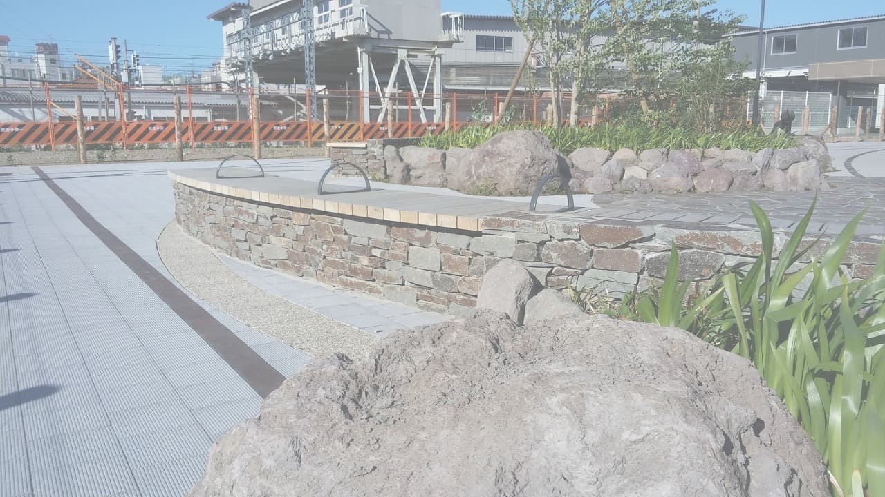 東武動物公園駅西口_湘南ロックガーデン