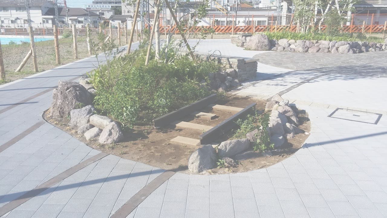 東武動物公園駅西口_湘南ロックガーデン