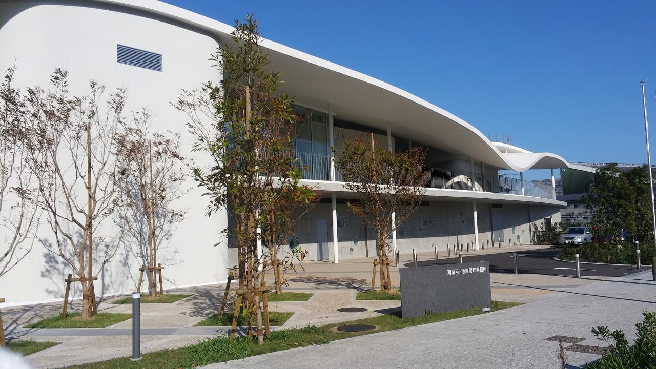 江の島ヨット_湘南ロックガーデン