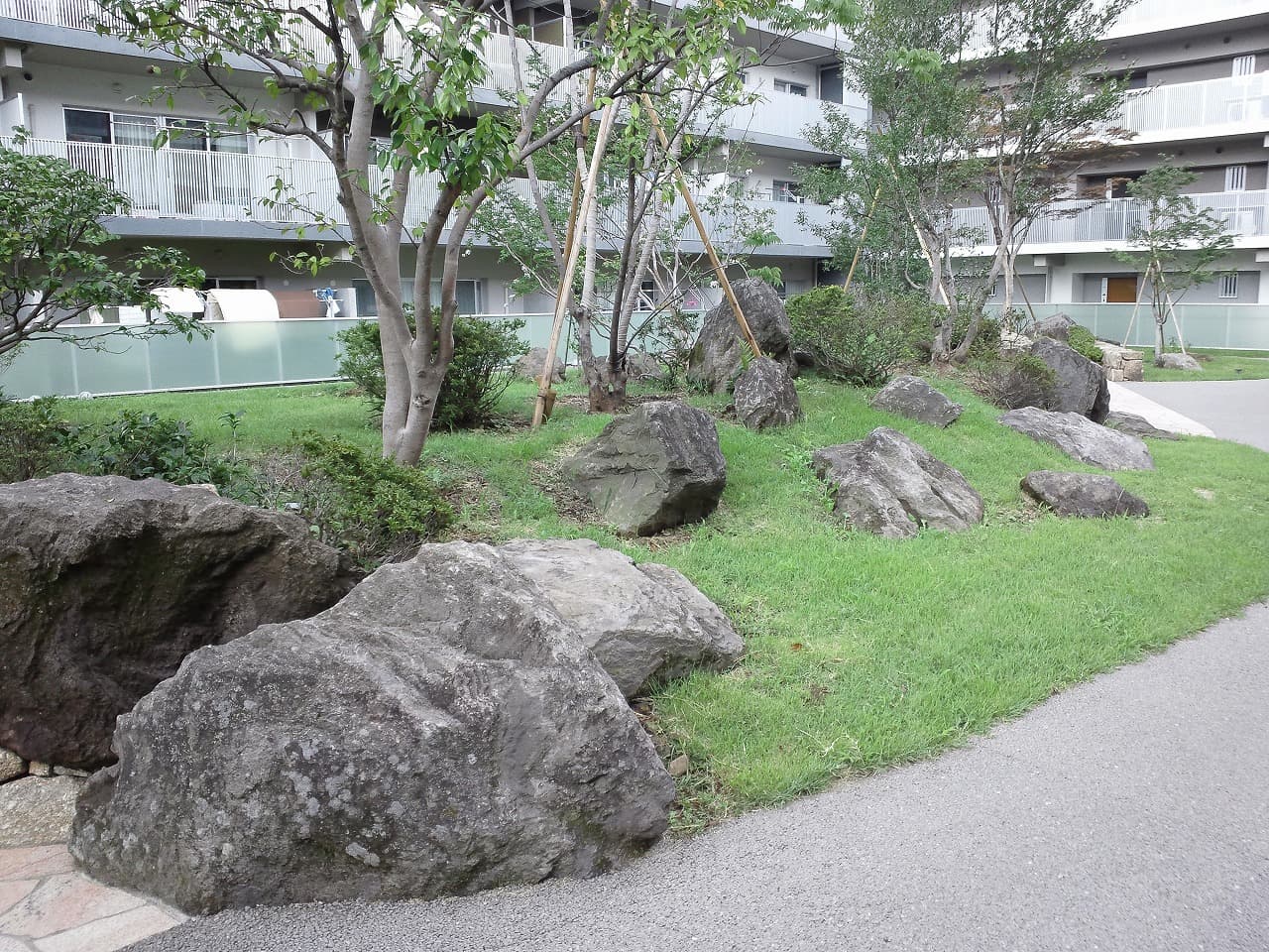 荻窪団地_湘南ロックガーデン