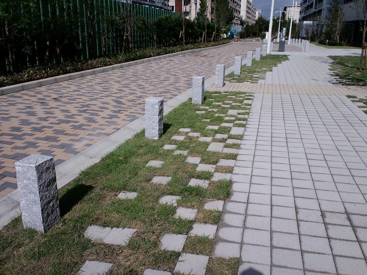 赤羽団地_湘南ロックガーデン