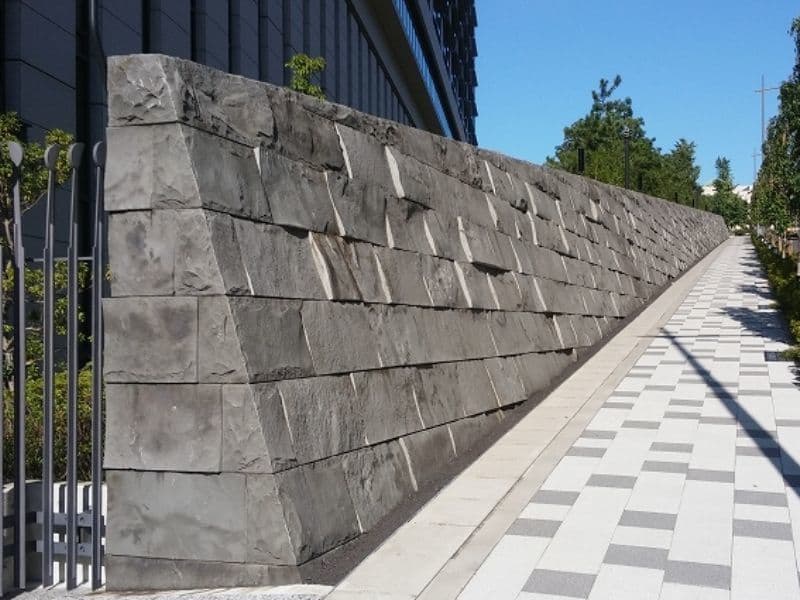 衆議院会館外構_諸運萬ロックガーデン