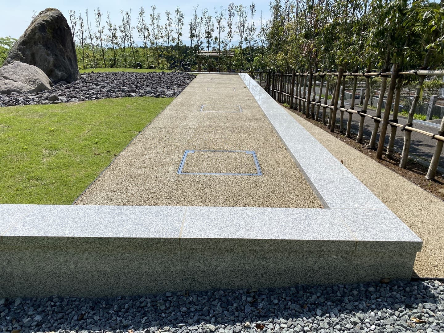 富士市森林墓園_湘南ロックガーデン