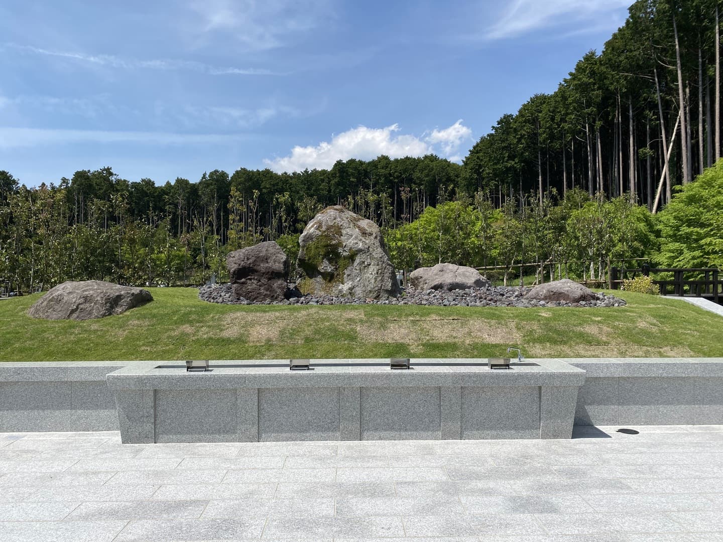富士市森林墓園_湘南ロックガーデン