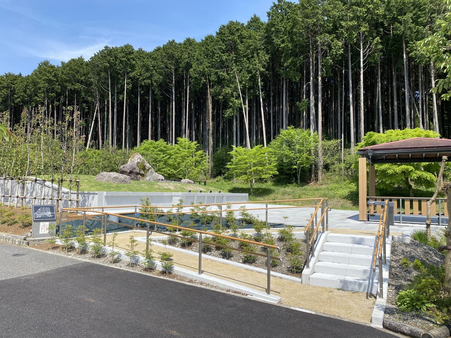 富士市森林墓園_湘南ロックガーデン
