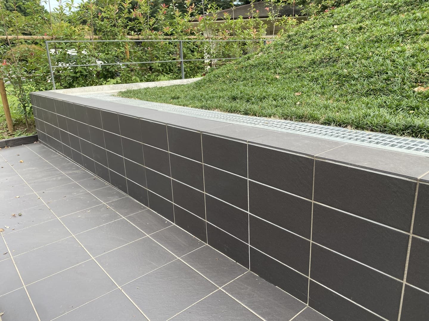 多磨霊園_湘南ロックガーデン