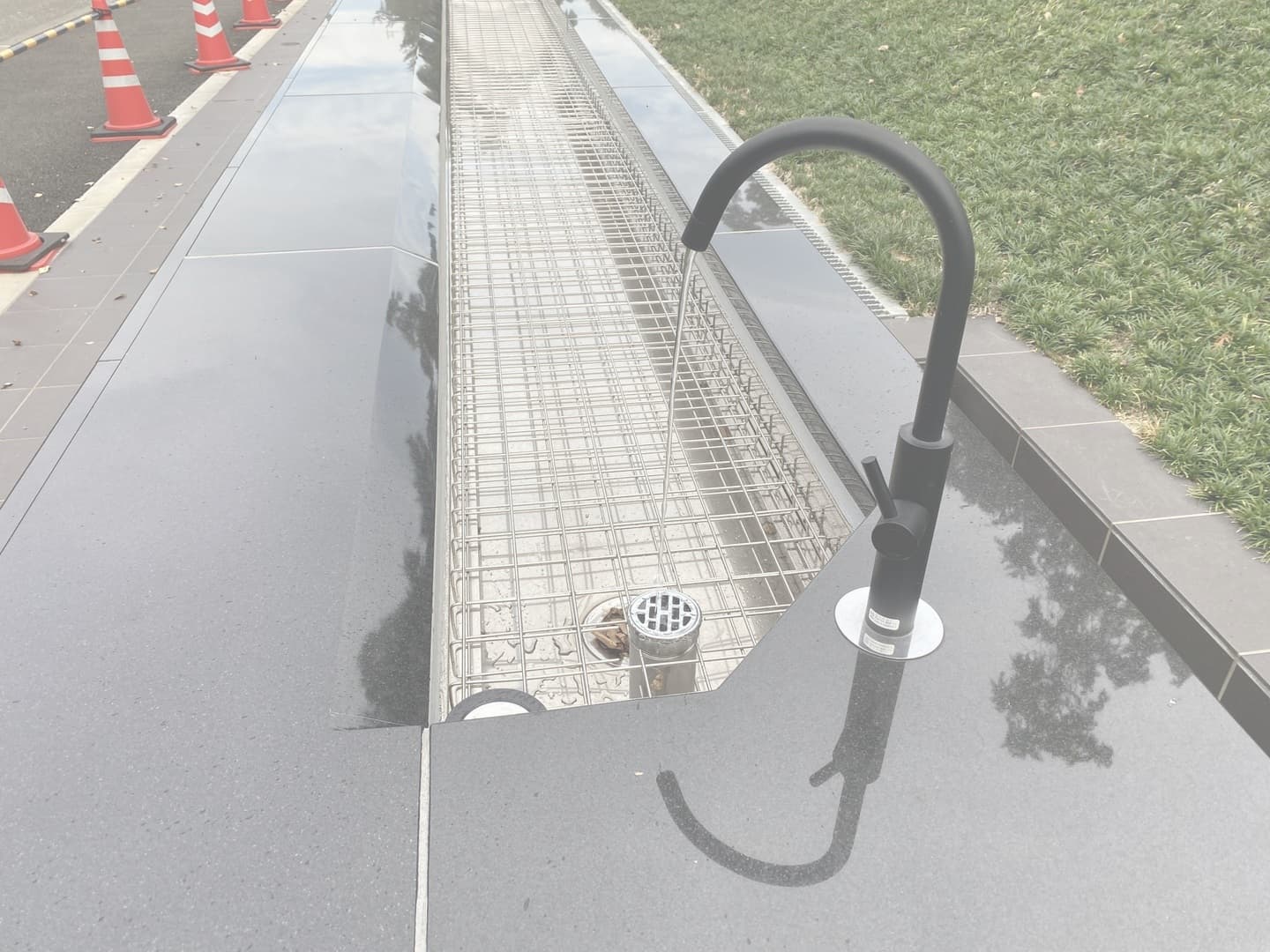 多磨霊園_湘南ロックガーデン