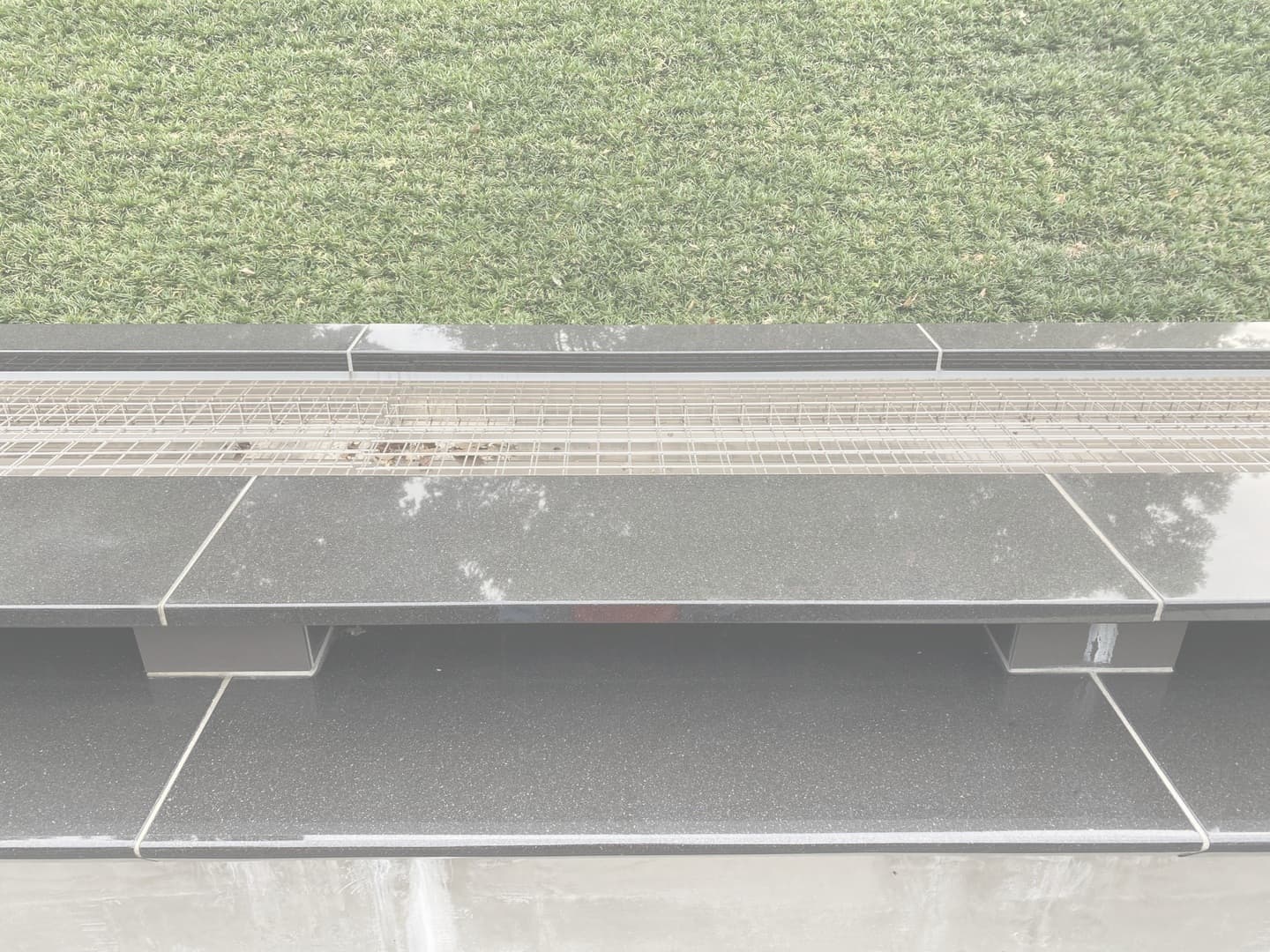 多磨霊園_湘南ロックガーデン