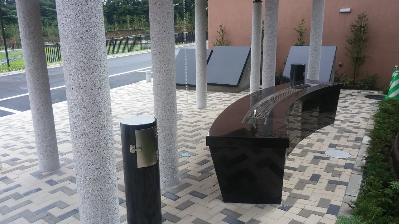 稲城府中メモリアルパーク_湘南ロックガーデン