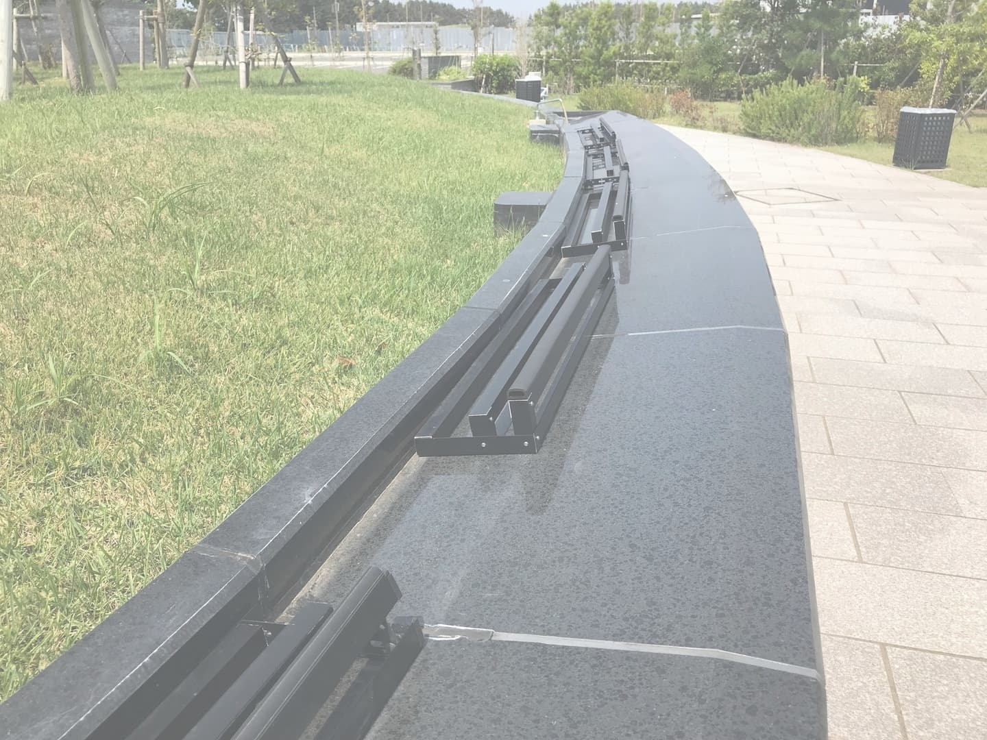 浦安墓地公園/樹林墓地_湘南ロックガーデン