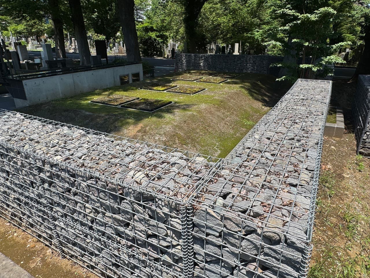 雑司ヶ谷霊園_湘南ロックガーデン